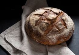 Du fournil à votre table : Le lin, le secret d’un pain toujours frais