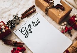 Mariage et fêtes de fin d'année : l'art de créer des listes de cadeaux qui ont du sens